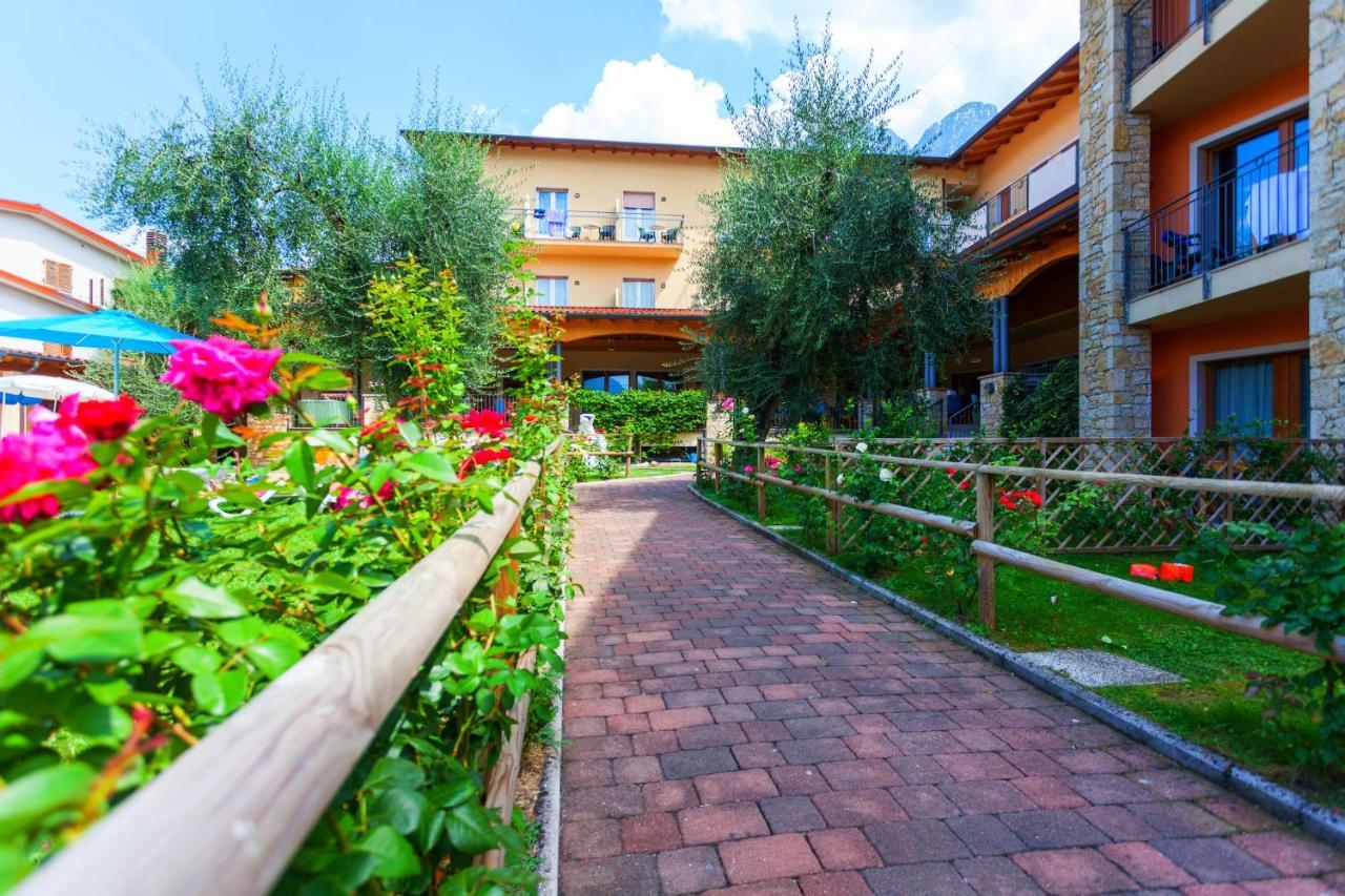 Hotel Villa Isabella Brenzone sul Garda Εξωτερικό φωτογραφία