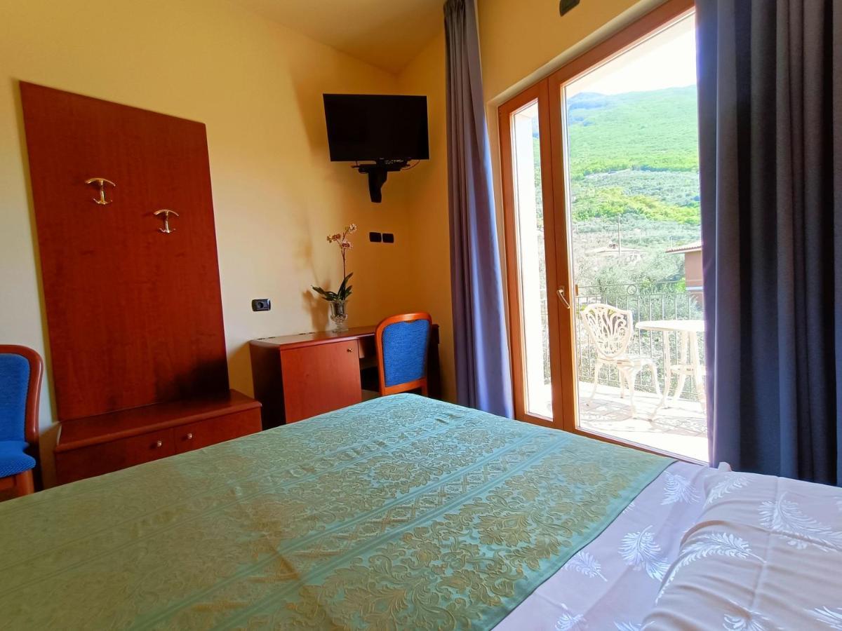 Hotel Villa Isabella Brenzone sul Garda Εξωτερικό φωτογραφία