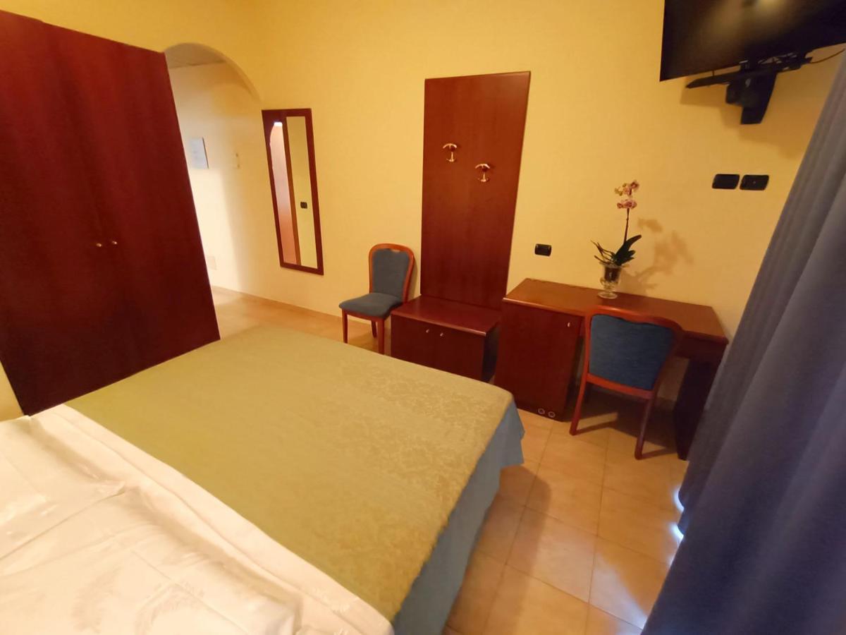 Hotel Villa Isabella Brenzone sul Garda Εξωτερικό φωτογραφία