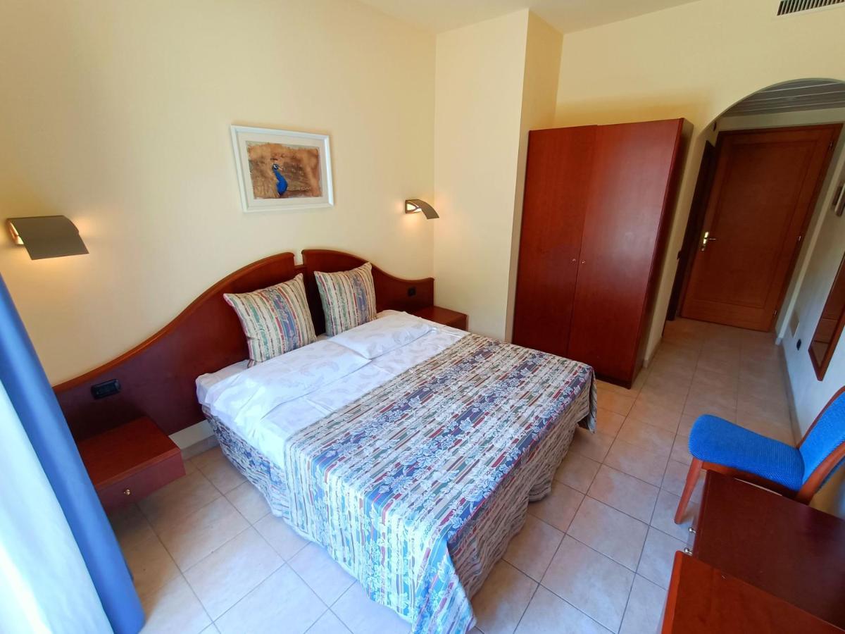 Hotel Villa Isabella Brenzone sul Garda Εξωτερικό φωτογραφία