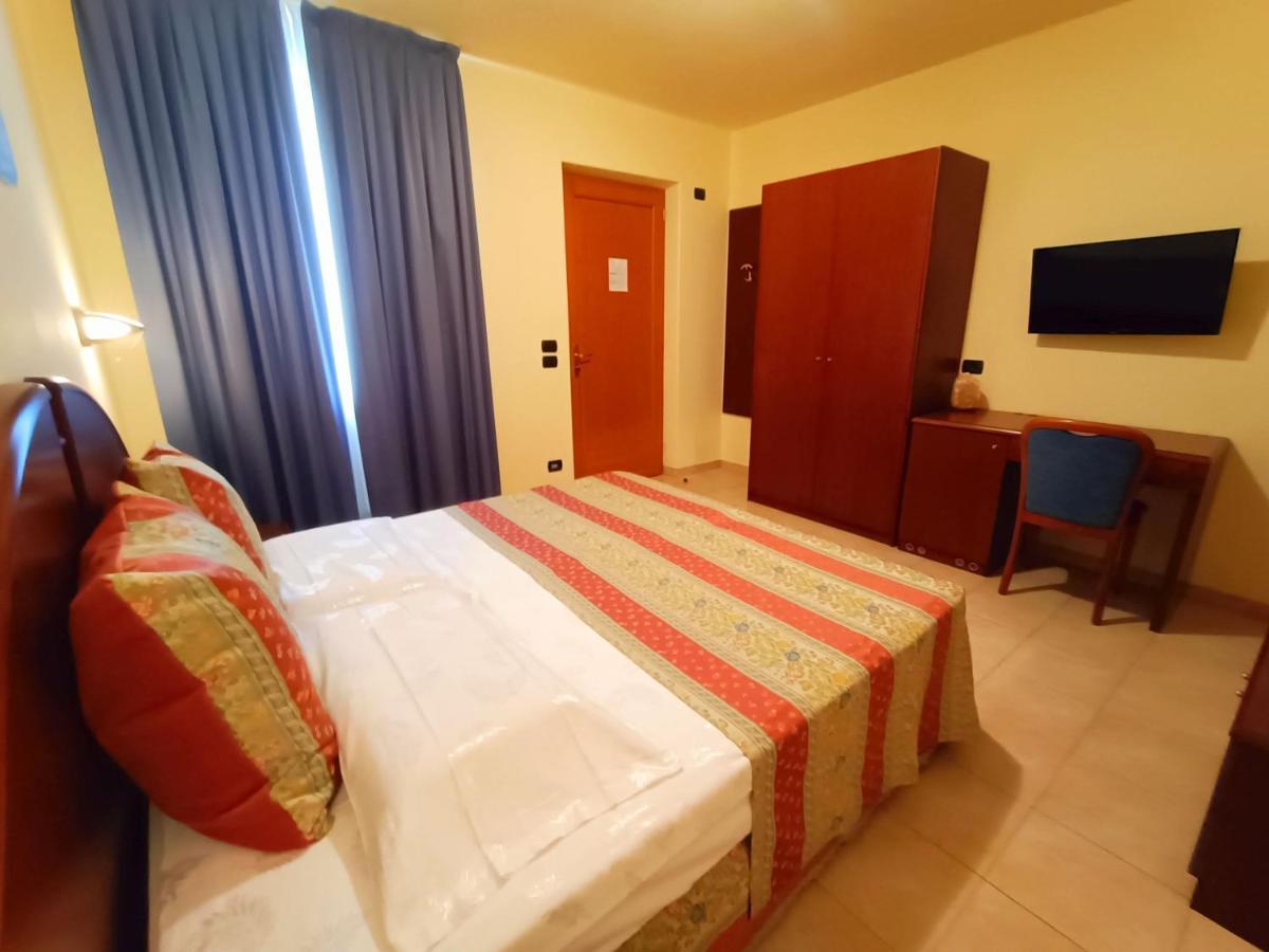 Hotel Villa Isabella Brenzone sul Garda Εξωτερικό φωτογραφία