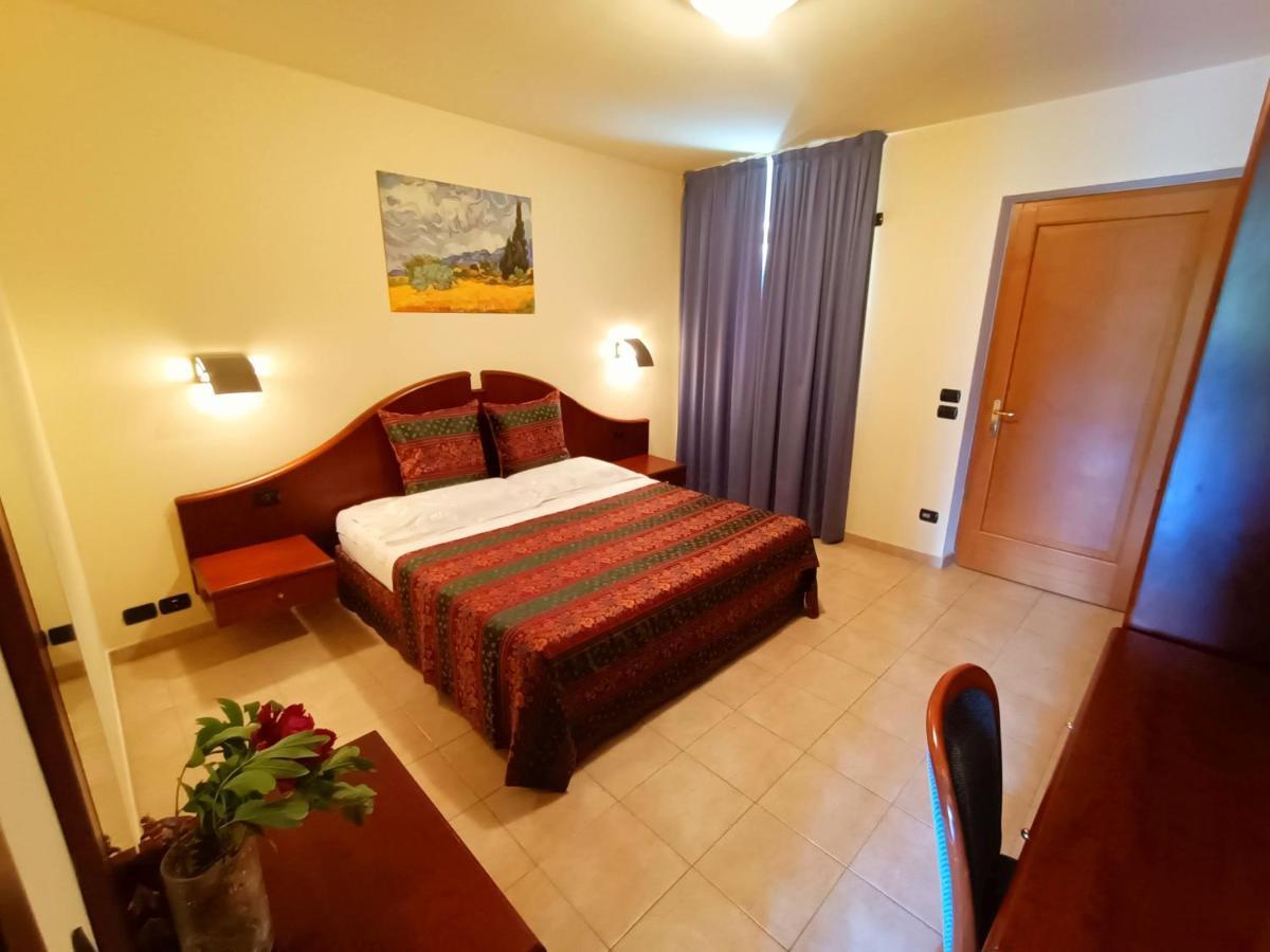 Hotel Villa Isabella Brenzone sul Garda Εξωτερικό φωτογραφία