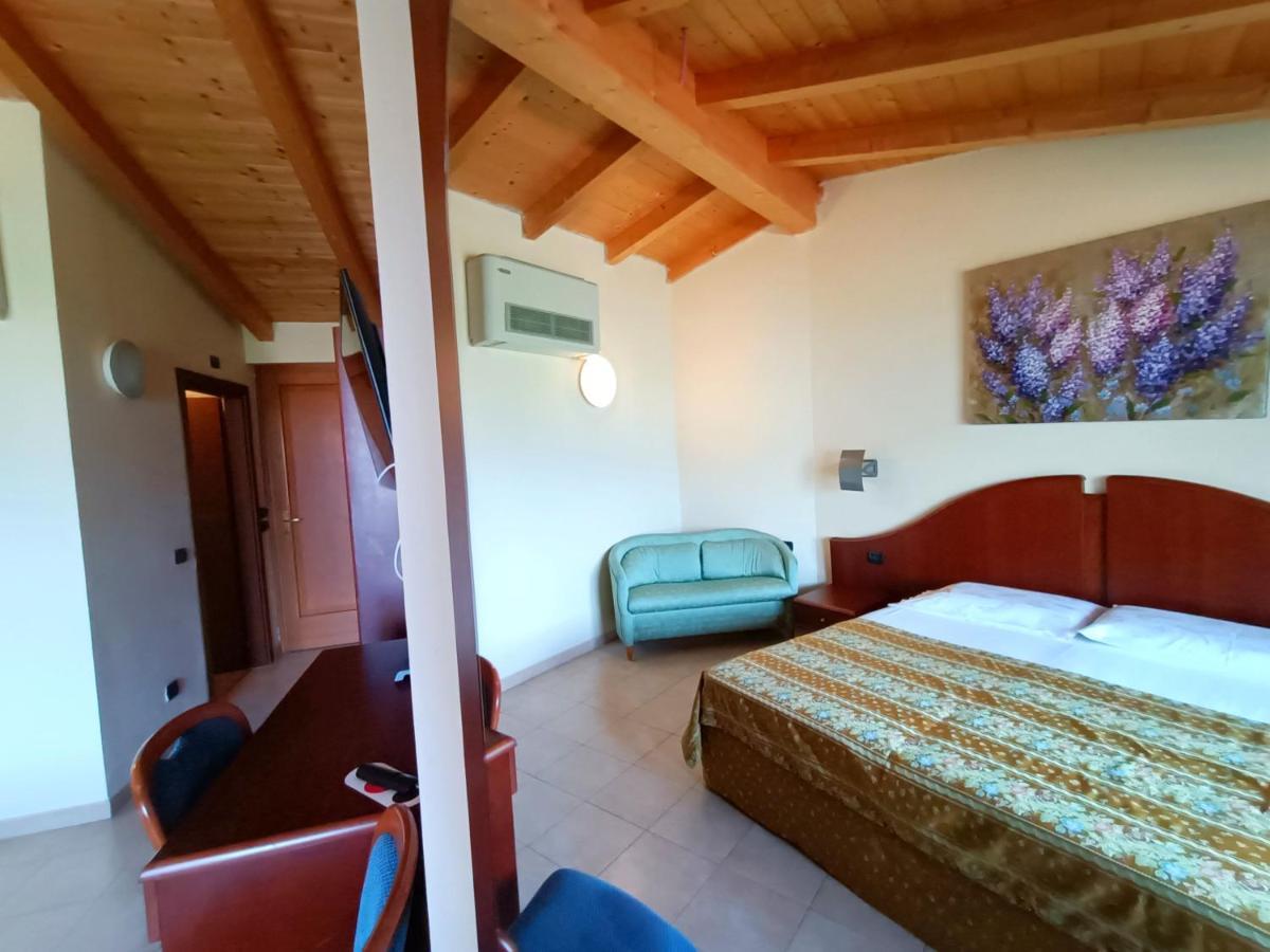 Hotel Villa Isabella Brenzone sul Garda Εξωτερικό φωτογραφία
