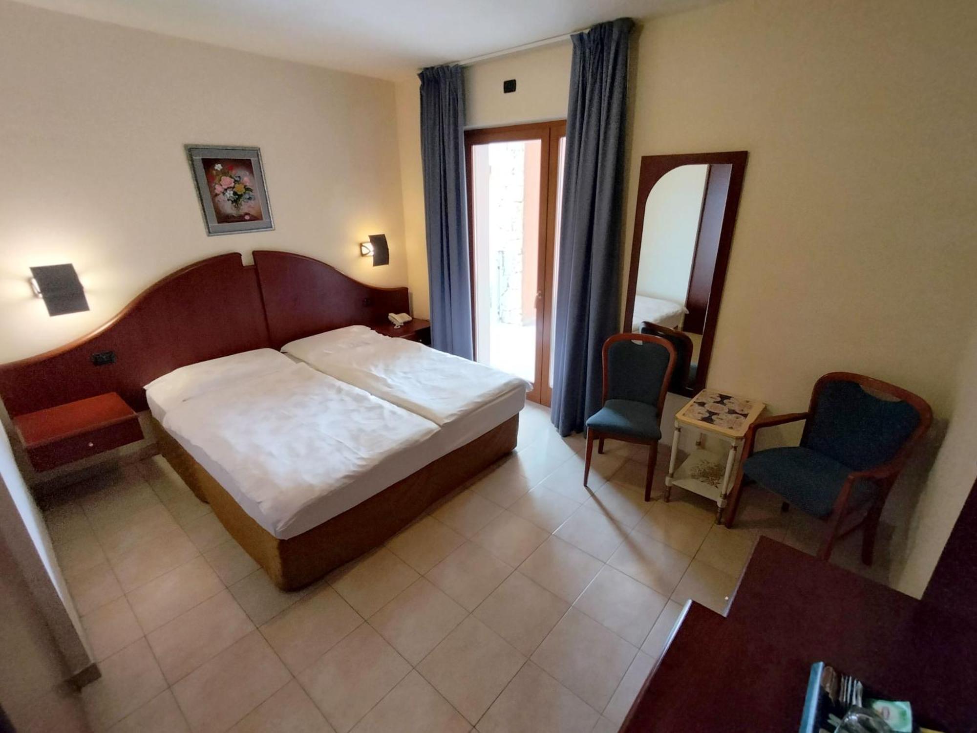 Hotel Villa Isabella Brenzone sul Garda Εξωτερικό φωτογραφία